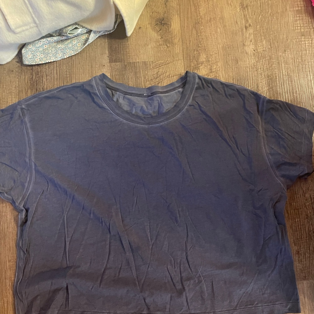 Lululemon tee